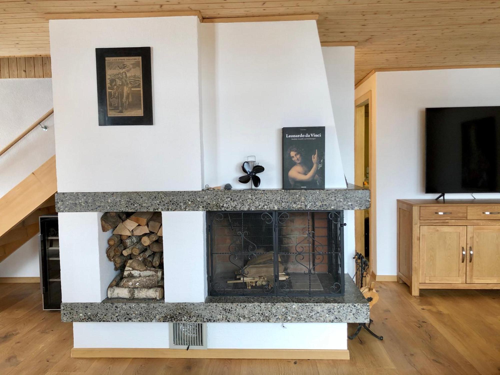 Beautiful Apartment With Stunning View Gsteig Eksteriør billede