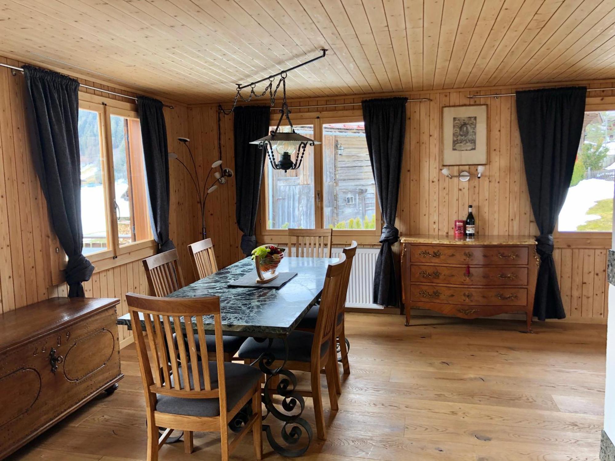 Beautiful Apartment With Stunning View Gsteig Eksteriør billede