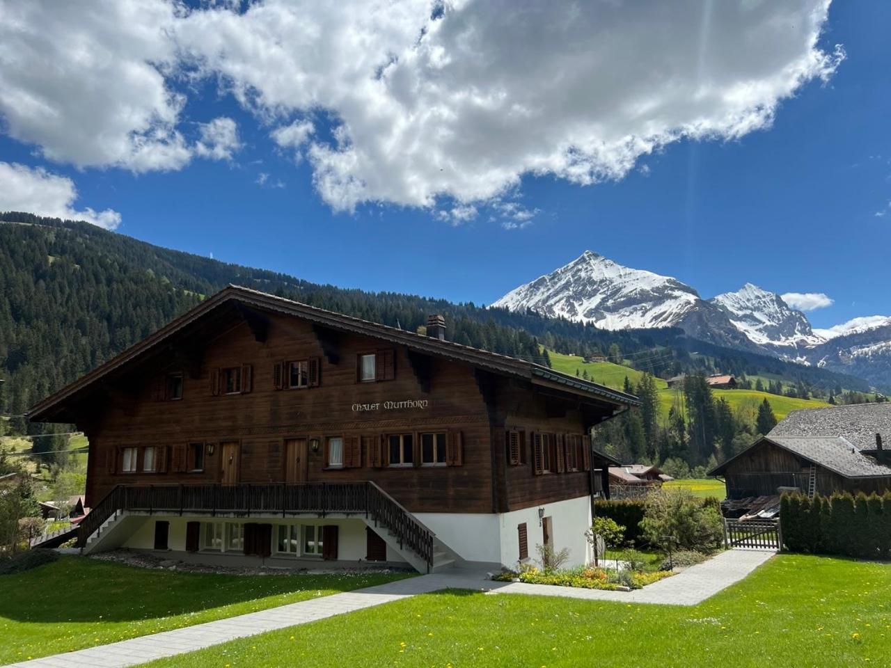 Beautiful Apartment With Stunning View Gsteig Eksteriør billede