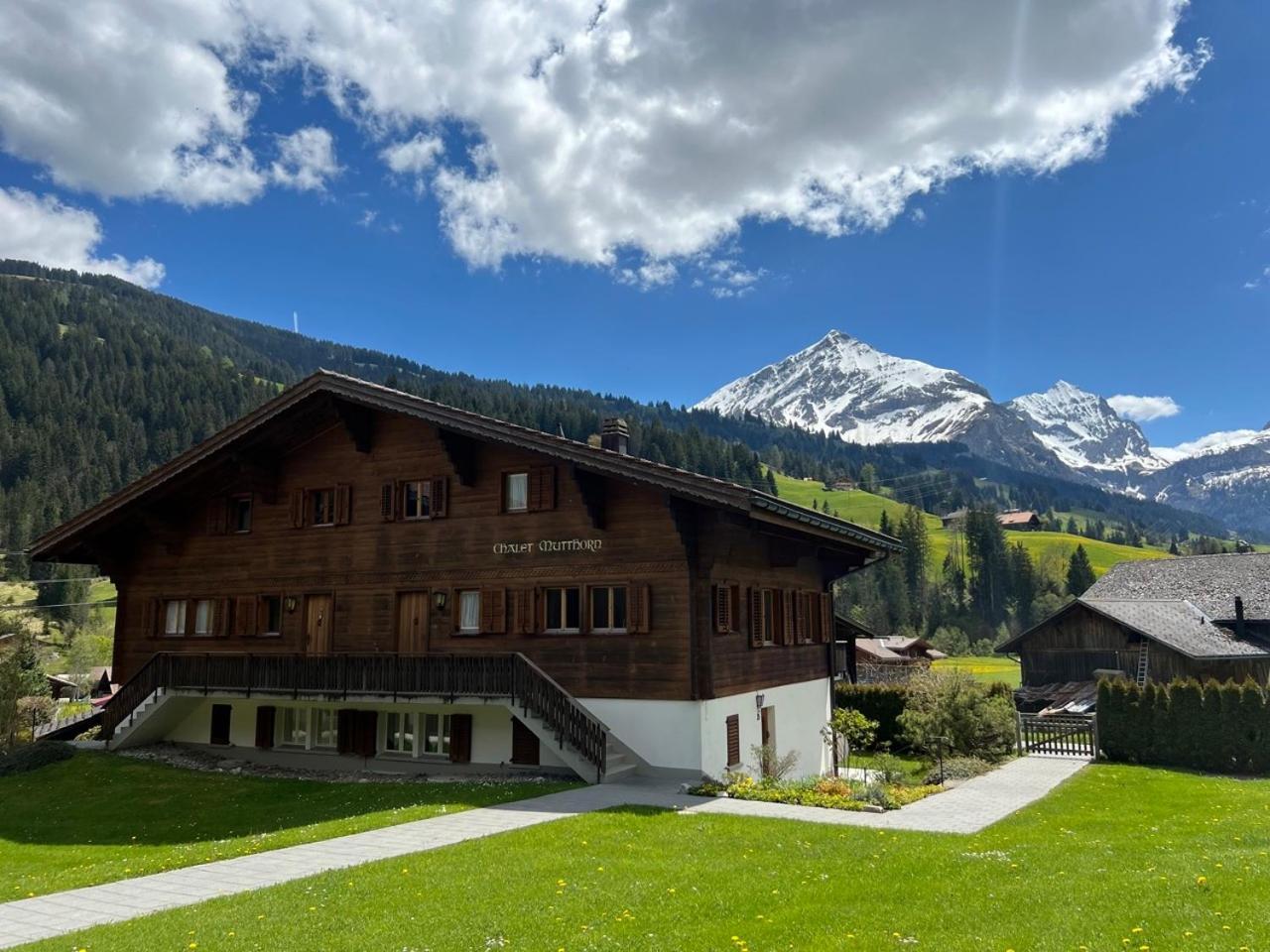 Beautiful Apartment With Stunning View Gsteig Eksteriør billede