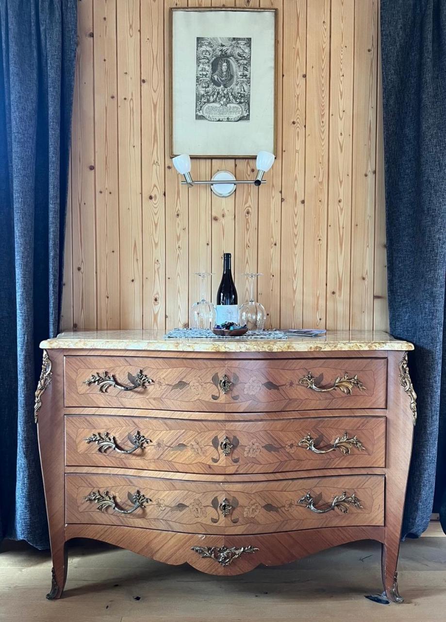 Beautiful Apartment With Stunning View Gsteig Værelse billede